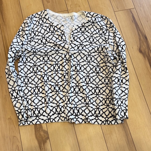 croft & barrow Tops - Croft & Barrow Button Down Geometric Cardigan